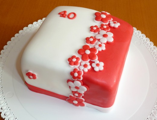 obrázek dortu - dort Červenobílý čtverec
