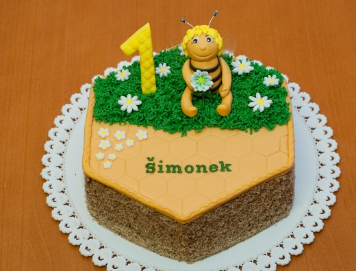 obrázek dortu - dort Dort se včelkou Májou
