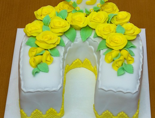 obrázek dortu - dort Podkova žlutá