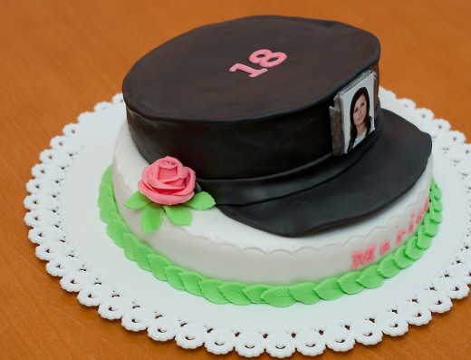 obrázek dortu - dort Policejní čepice
