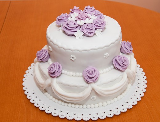 obrázek dortu - dort Svatební dort dvoupatrový fialový